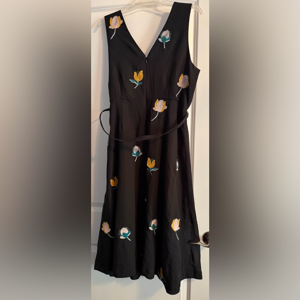 NWT Maternity size L A Pea in the Pod Black Dress with Yellow Floral Embroidery - Picture 2 of 6
